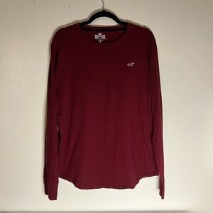Hollister Men's Long-Sleeve Crew Tee in Wine